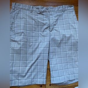 Nike Golf Mens Shorts Size 36